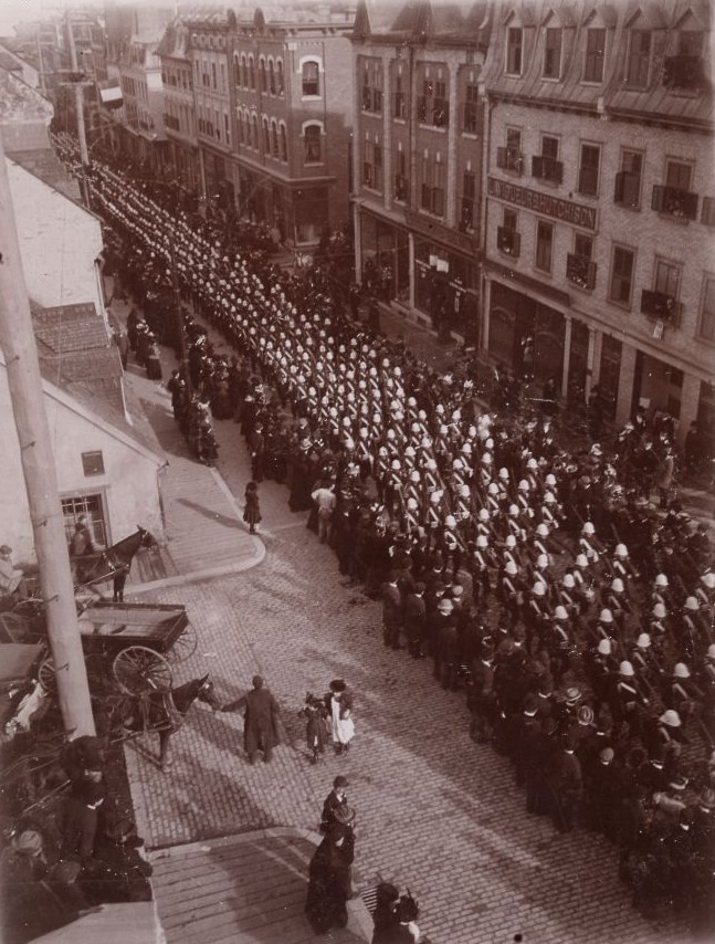 Ceremonie militaire 1899